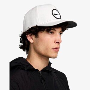 NWT Nike Men's Retro Pro Performance Snapback Hat Size S/M (Grey/WHT) HF7482-025